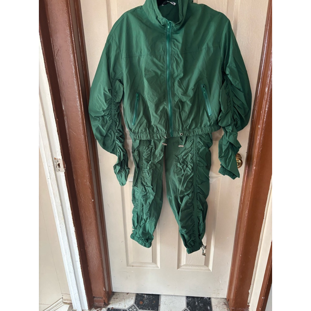 Women's Fashion Nova Windbreaker Jogger Set Size L Green - Picture 2 of 7